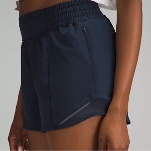 Hotty Hot High-Rise Lined Short 4" - size 10 true navy